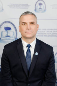 Комаровский В.А.